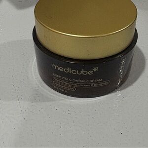 Medicube Deep Vita C Capsule Cream Vitamin Golden Boba Capsule Cream